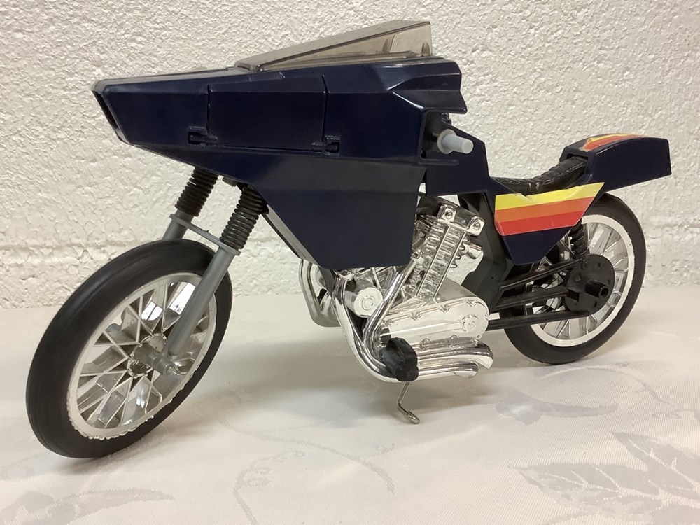 Moto commando BIG JIM dans sa boite d'origine 2 monnaies moto commando big jim dans sa boite origine