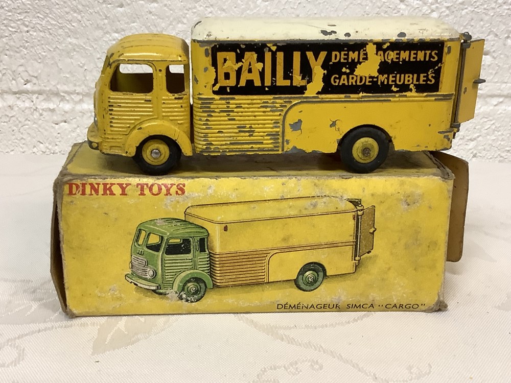 Lot de véhicules et remorque DINKY TOY ET CIJ en l’état 2 monnaies lot de vehicules et remorque dinky toy et cij en l etat
