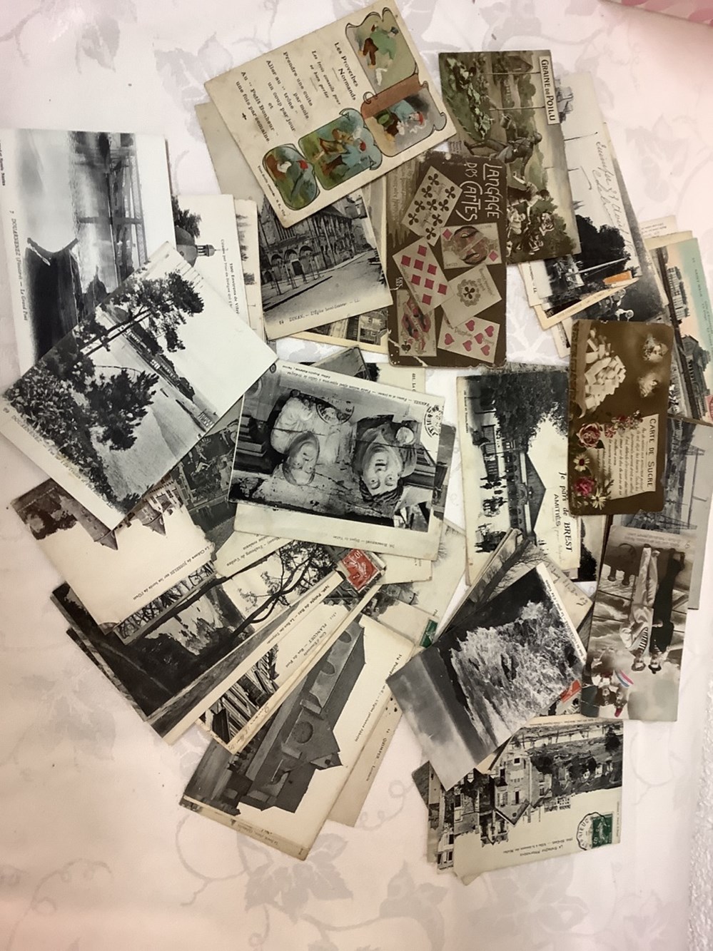 monnaies cartes postales essentiellement sur la bretagne