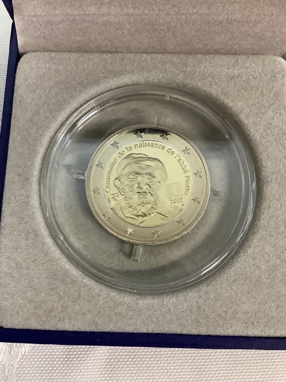 3 pièces en coffret et capsule monnaie de Paris 3 monnaies 3 pieces en coffret et capsule monnaie de paris