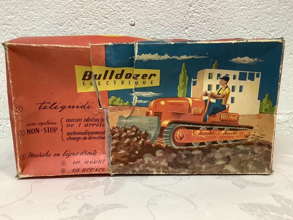 BULDOZER ELECTRIQUE JOUSTRA DANS SA BOÎTE D’ORIGINE 4 monnaies buldozer electrique joustra dans sa boite d origine