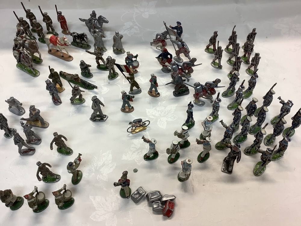 Lot de petits soldats anciens, divers, environ 75 pièces, en l’état monnaies lot de petits soldats anciens divers environ 75 pieces en l etat