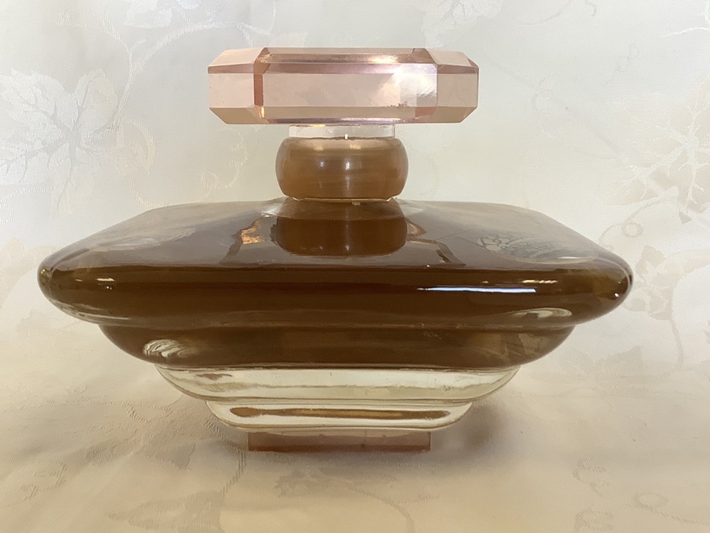 monnaies grand factice dummy tresor de lancome flacon 1000ml en bon etat quelques traces sur le bouchon et un depot au fond du flacon
