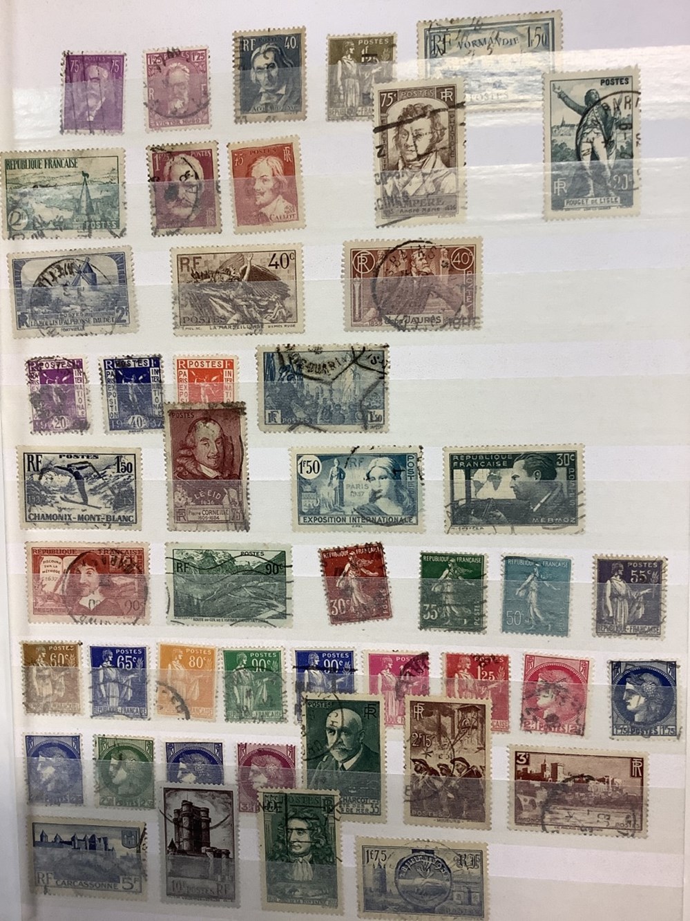 monnaies 2 albums de timbres neuf et obliteres france dont poste aerienne liberation chemin de fer franchise postale etc