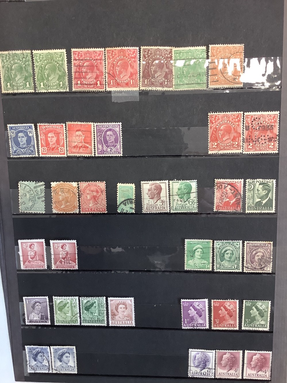 Lot de 7 classeurs de timbres divers pays, oblitérés et neufs, plusieurs milliers de timbres, 14 monnaies lot de 7 classeurs de timbres divers pays obliteres et neufs plusieurs milliers de timbres
