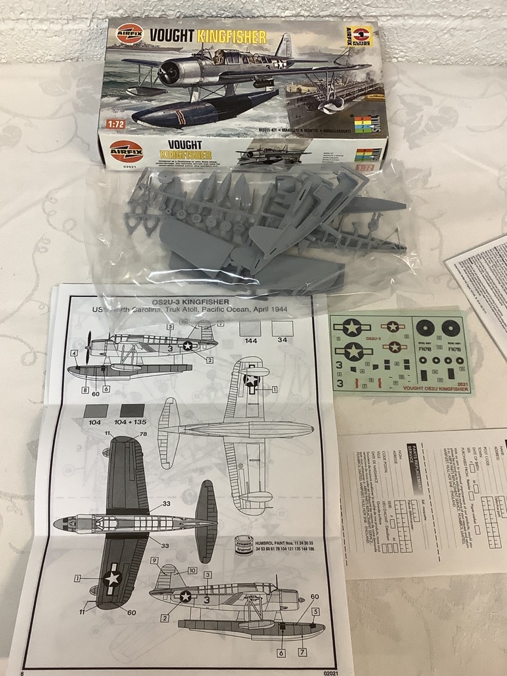 monnaies ensemble de 5 maquettes aviation militaire a construire de marque airfix heller humbrol matchbox et hasegawa avec leur notice