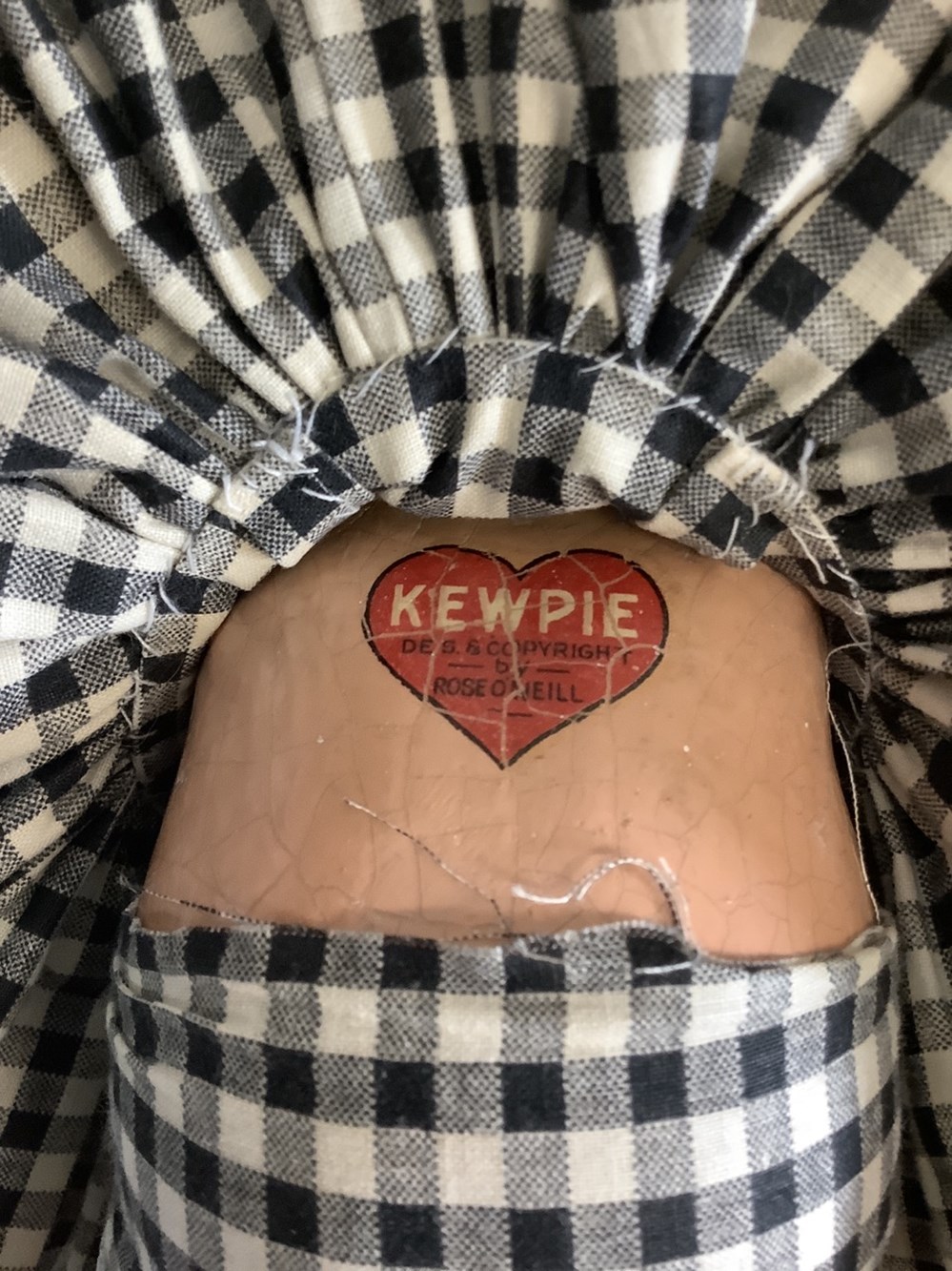 Poupon ancien kewpie 2 monnaies poupon ancien kewpie