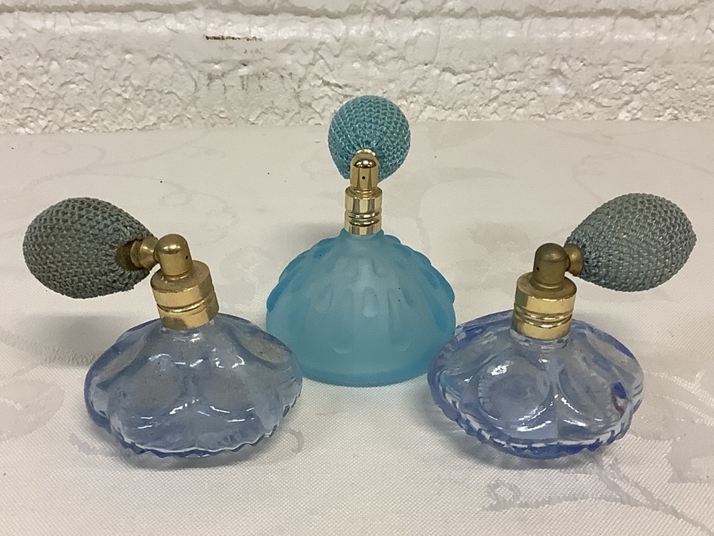 Lot de 4 miniatures et de 3 mini vaporisateurs 2 monnaies lot de 4 miniatures et de 3 mini vaporisateurs