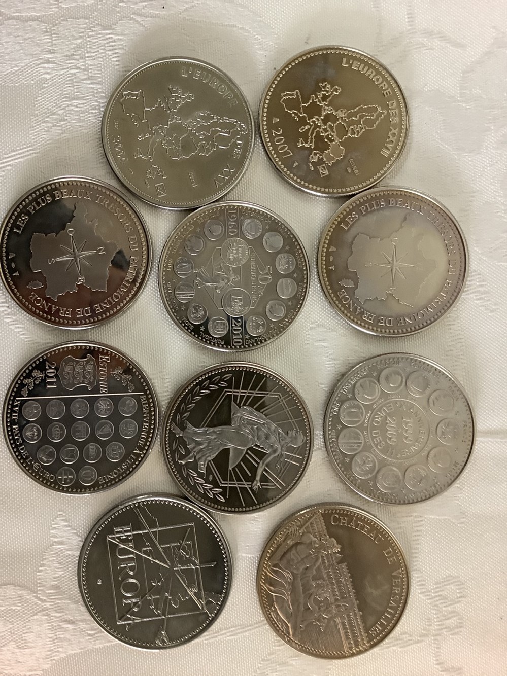 Lot de 19 médailles commémoratives les trésors du patrimoine - Coins