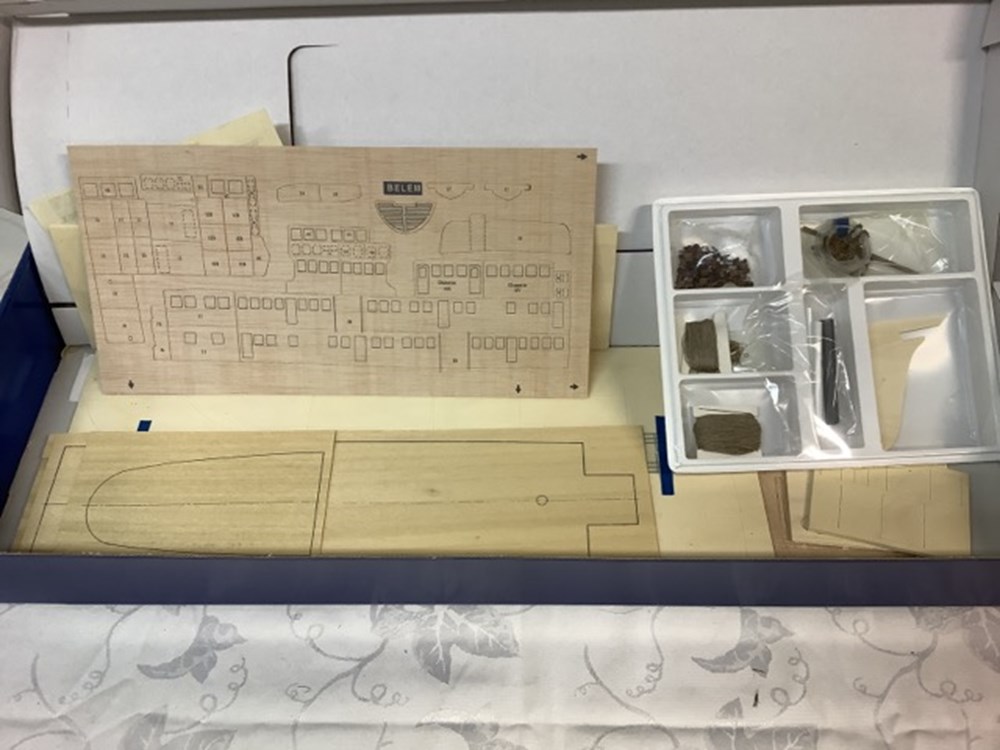 Maquette en bois du BELEM 6 monnaies maquette en bois du belem
