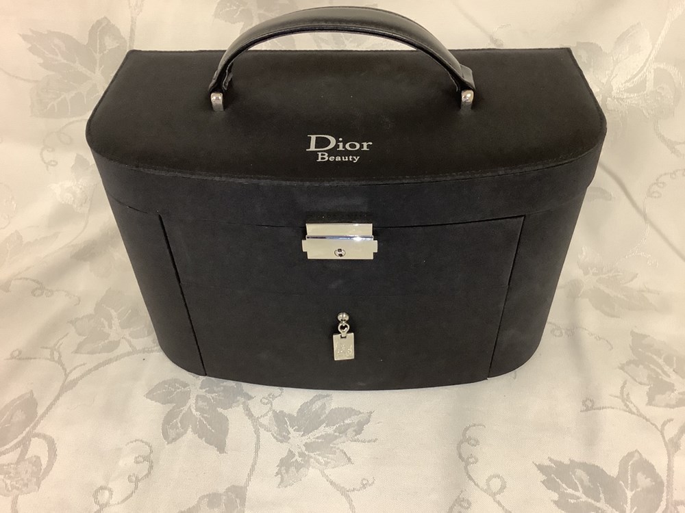 monnaies vanity beauty dior