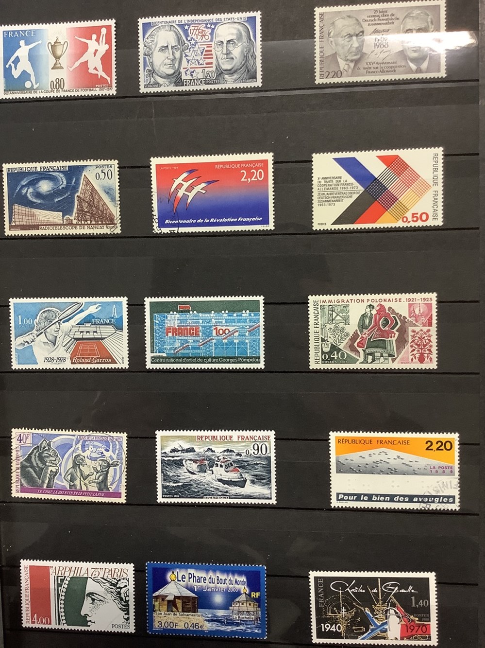 9 albums de timbres France, principalement oblitérés, quelques neufs, + colonies + Occupation française en Allemagne. 10 monnaies 9 albums de timbres france principalement obliteres quelques neufs colonies occupation francaise en allemagne