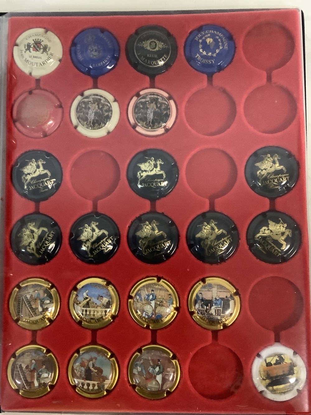 Lot de classeurs de capsules de Champagne 3 monnaies lot de classeurs de capsules de champagne