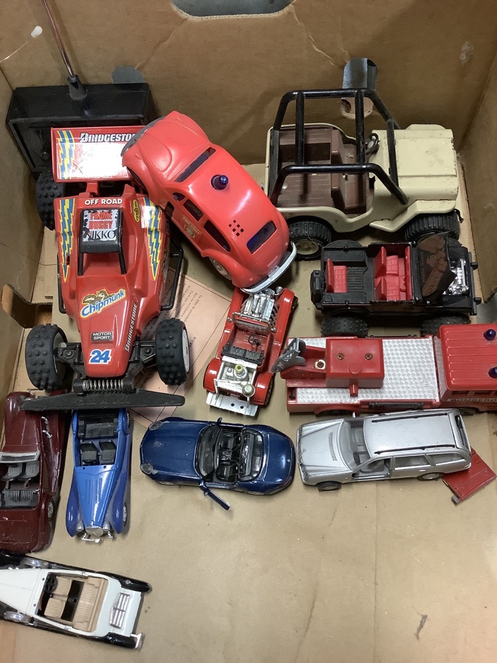 Lot de petites voitures dont Burago, Solido et Polistill, Tonka, en l’état. 3 monnaies lot de petites voitures dont burago solido et polistill tonka en l etat
