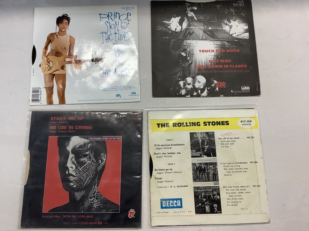 18 vinyles 45 T. monnaies 18 vinyles 45 t