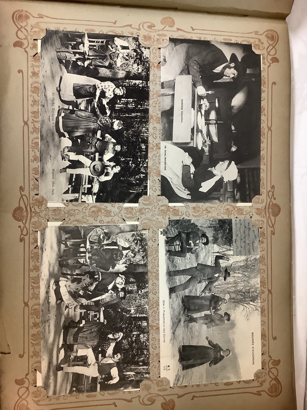 monnaies album de cartes postales