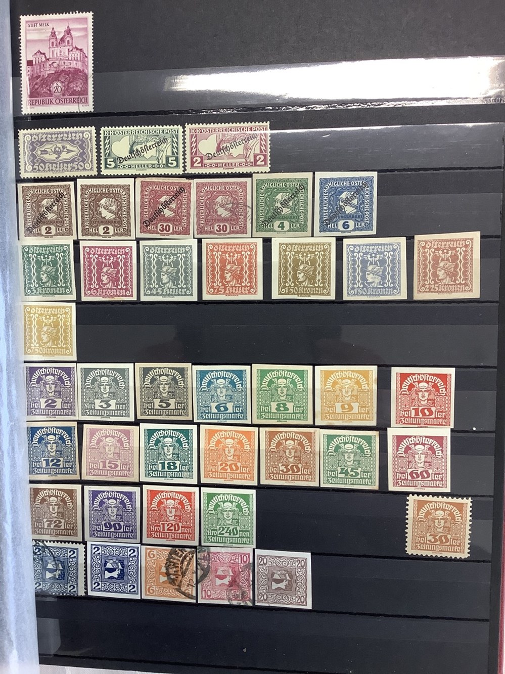 14 albums de timbres, principalement Europe de l’Ouest, la plupart oblitérés, toutes époques, plusieurs milliers de timbres 21 monnaies 14 albums de timbres principalement europe de l ouest la plupart obliteres toutes epoques plusieurs milliers de timbres