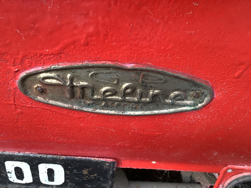 monnaies une voiture de manege meline l 84 x l 180 x h 88 prise de courant a l arriere