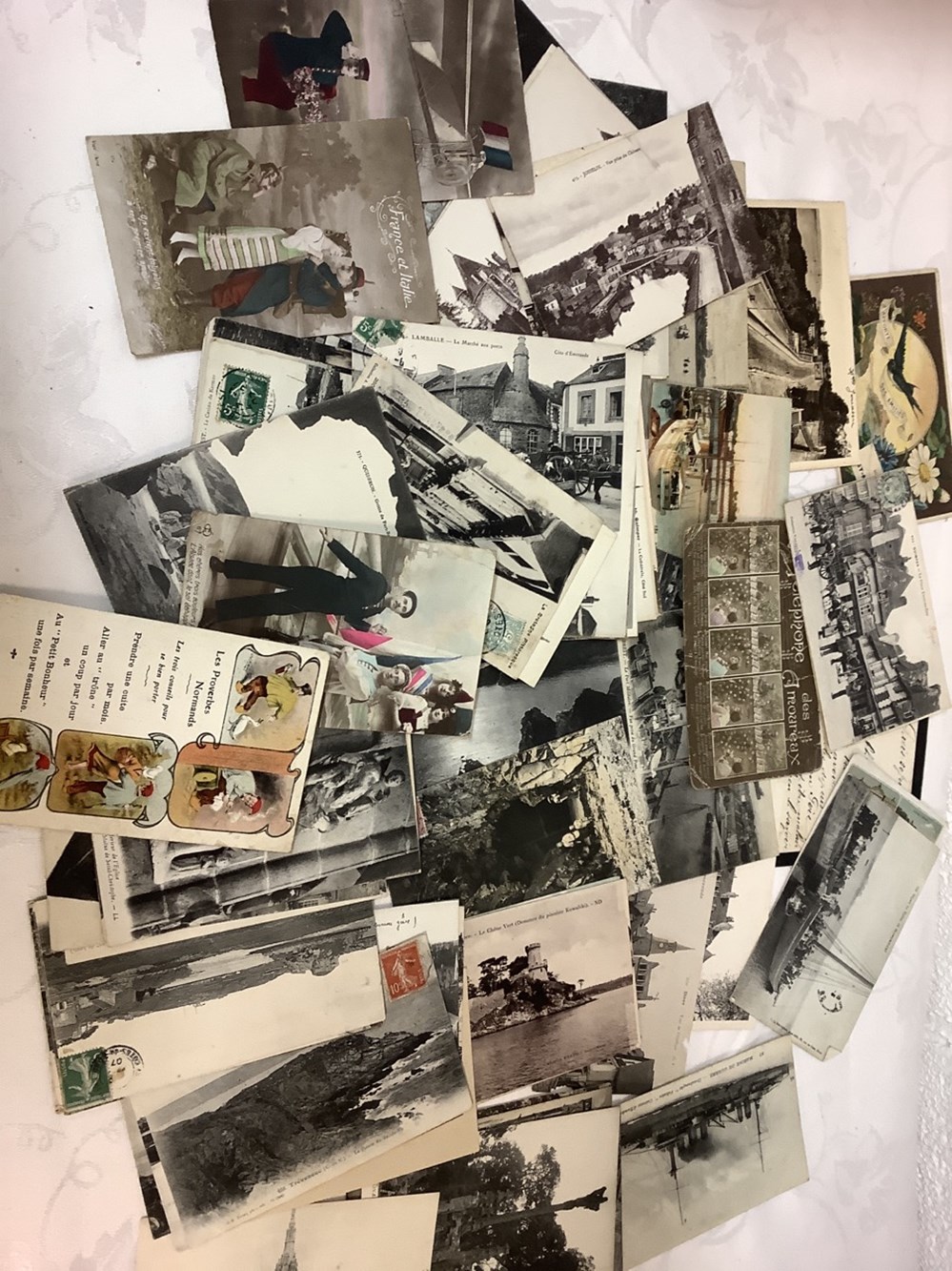 monnaies cartes postales essentiellement sur la bretagne