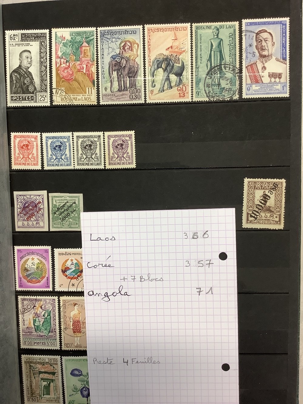 8 albums de timbres, Asie et Proche 2 monnaies 8 albums de timbres asie et proche