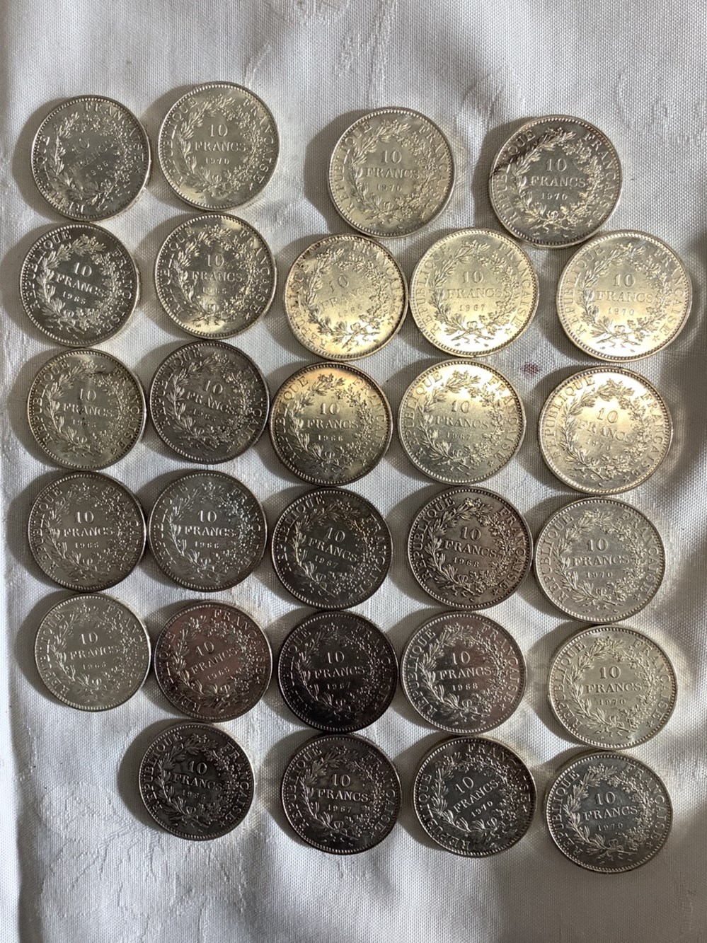 28 pièces en argent de 10 frs Hercule, 1965 à 1970 monnaies 28 pieces en argent de 10 frs hercule 1965 a 1970