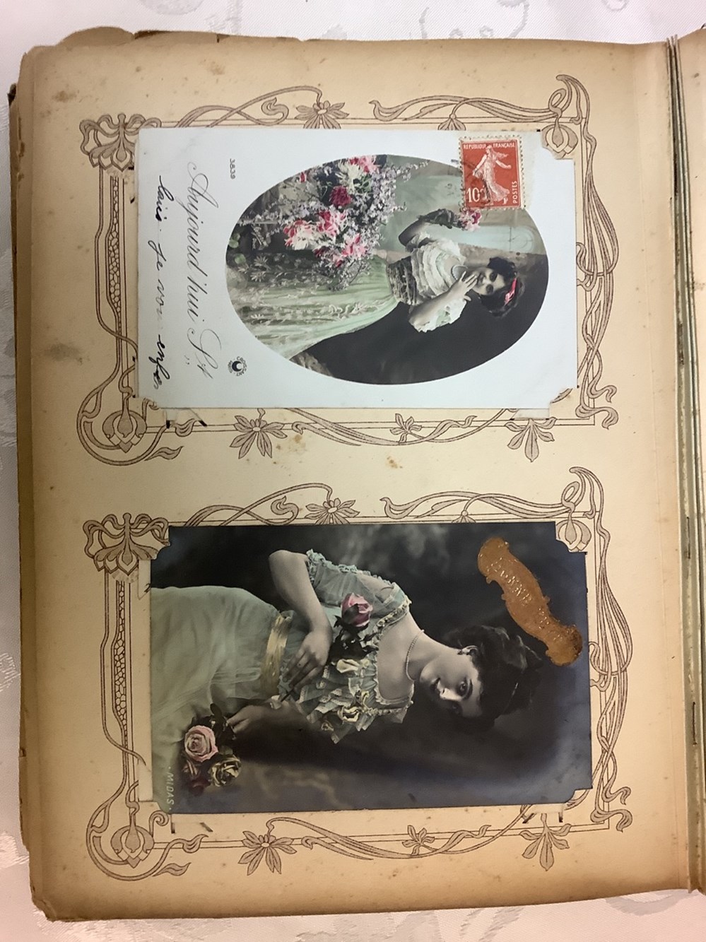 Album de cartes postales anciennes dont fantaisies ou étrangères 4 monnaies album de cartes postales anciennes dont fantaisies ou etrangeres