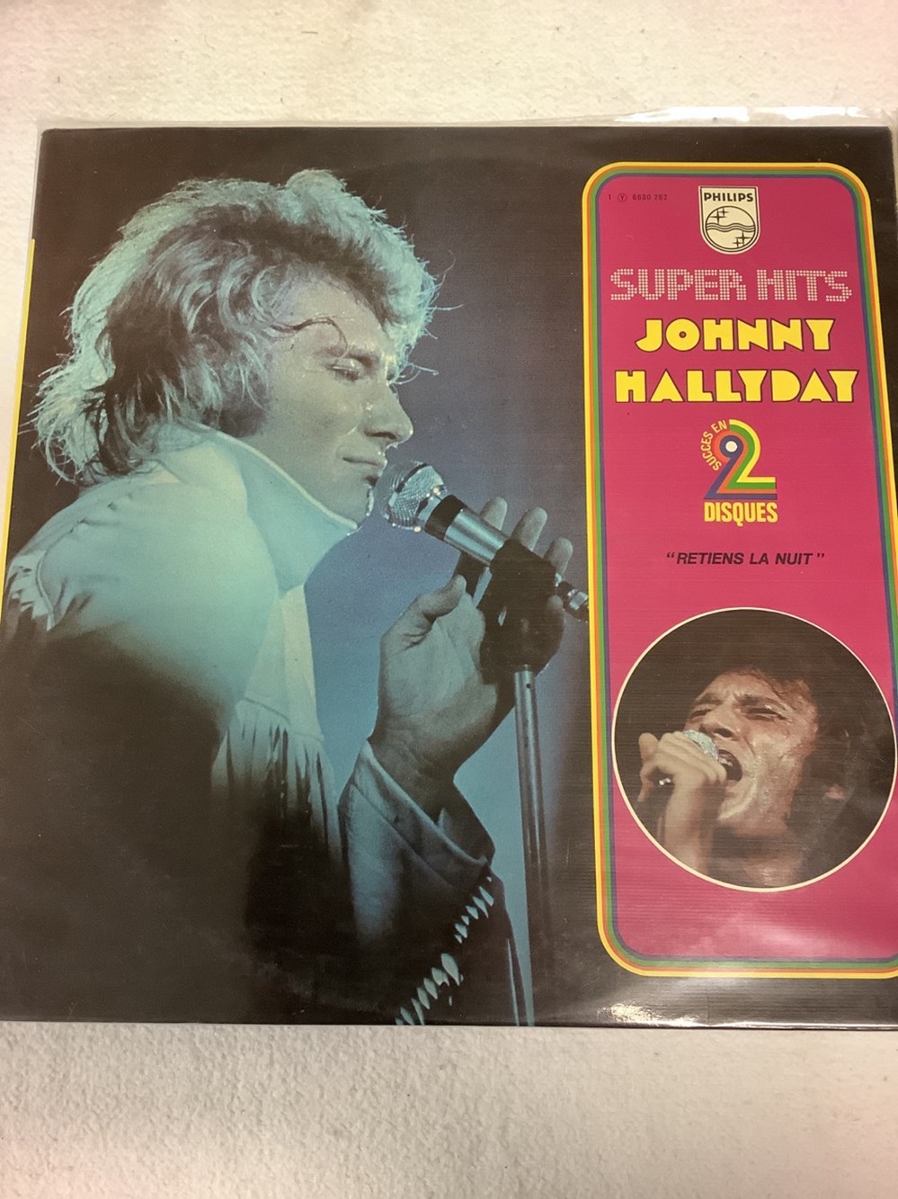 Lot de 10 vinyles 33 T de Johnny Hallyday, dont « la génération perdue » 3 monnaies lot de 10 vinyles 33 t de johnny hallyday dont la generation perdue