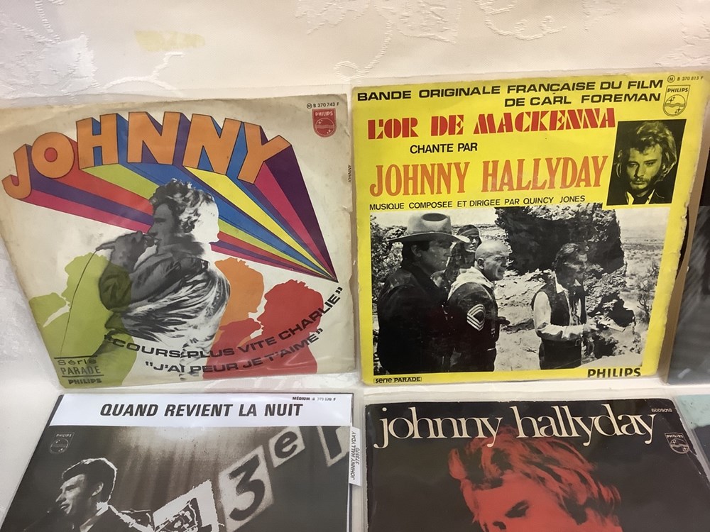 24 vinyles 45 T. 5 monnaies 24 vinyles 45 t