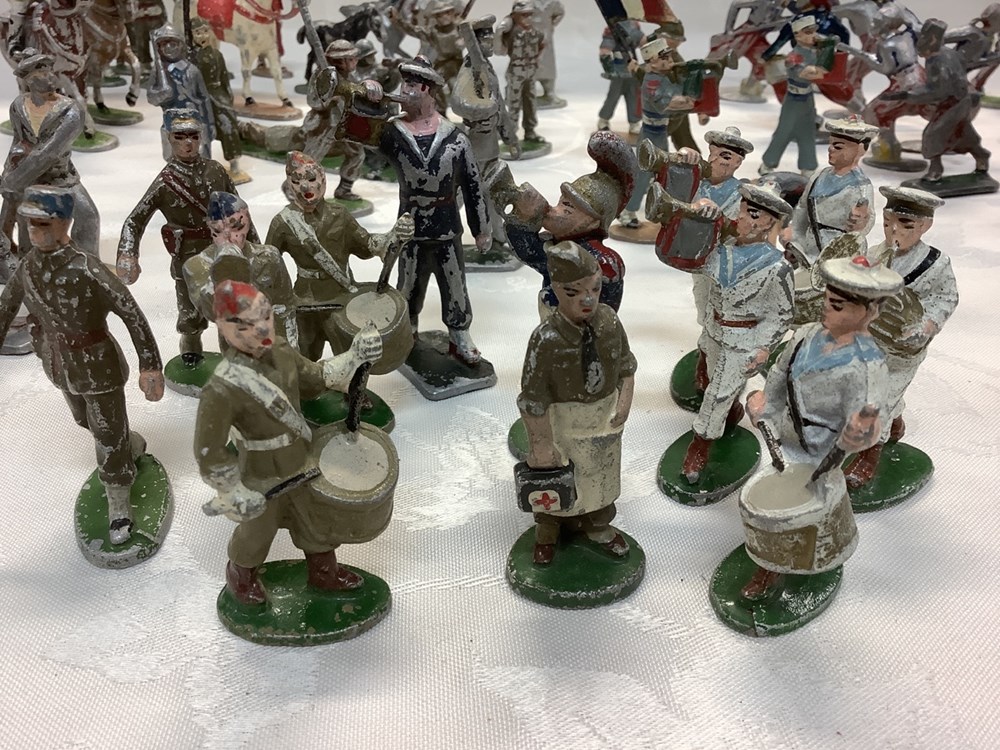 Lot de petits soldats anciens, divers, environ 75 pièces, en l’état 5 monnaies lot de petits soldats anciens divers environ 75 pieces en l etat