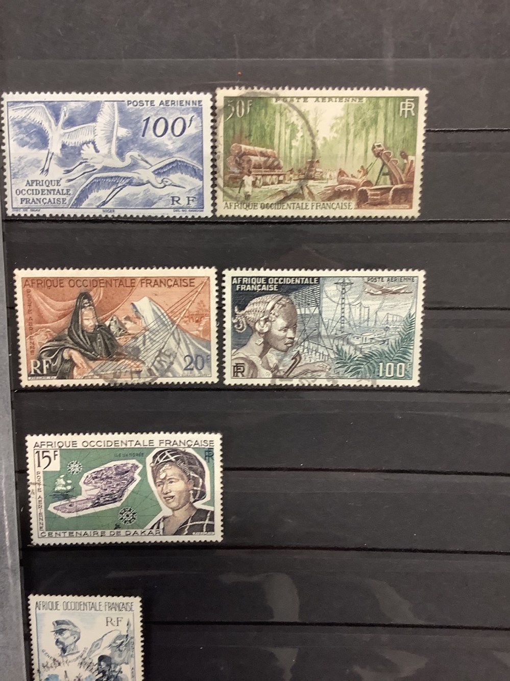 9 albums de timbres France, principalement oblitérés, quelques neufs, + colonies + Occupation française en Allemagne. 17 monnaies 9 albums de timbres france principalement obliteres quelques neufs colonies occupation francaise en allemagne