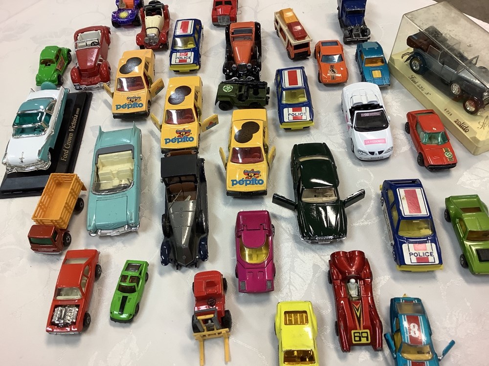 Lot petites voitures dont NOREV, Burago, Matchbox etc, en l’état 2 monnaies lot petites voitures dont norev burago matchbox etc en l etat