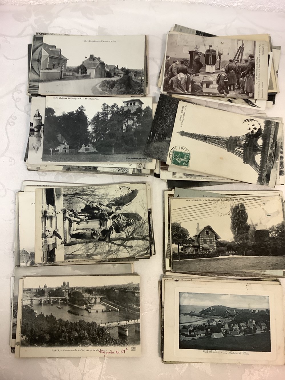 Lot de cartes postales diverses 2 monnaies lot de cartes postales diverses