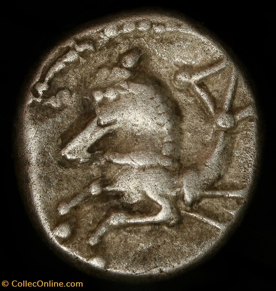 Denier à l'hippocampe, tête à gauche 3 monnaie antique av jc ap gauloise denier a hippocampe tete a gauche