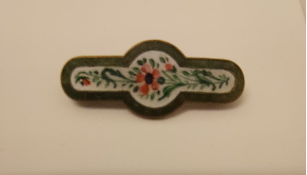 Emaljbrosch, handmålad dekor art antiquities emaljbrosch handmalad dekor