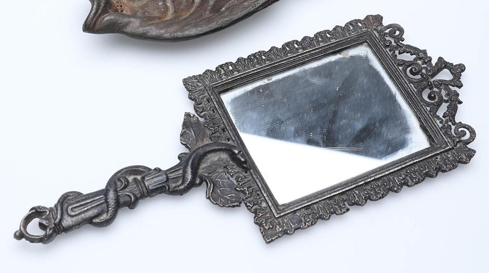 art antiquities ironworks handspegel