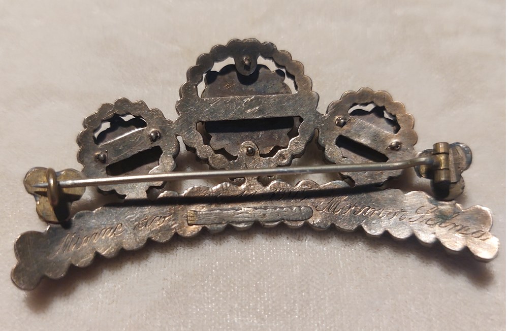 Brosch granater tiaraform art antiquities brosch granater tiaraform