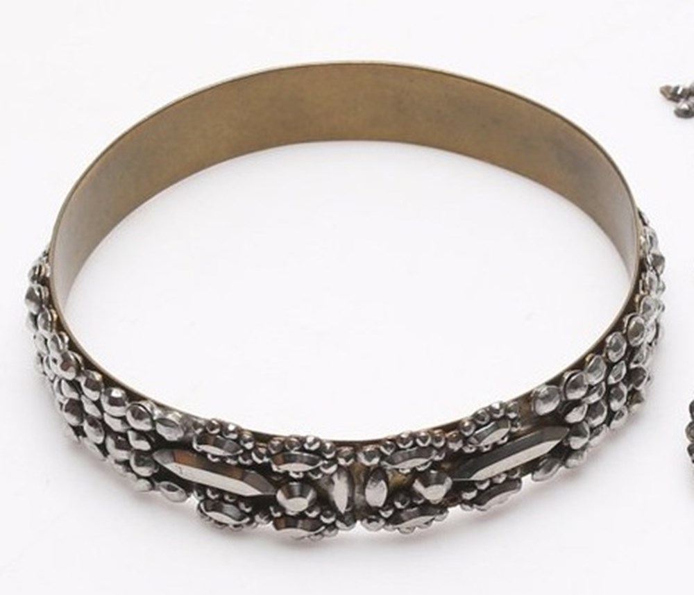 Cut steel, armband art antiquities cut steel armband