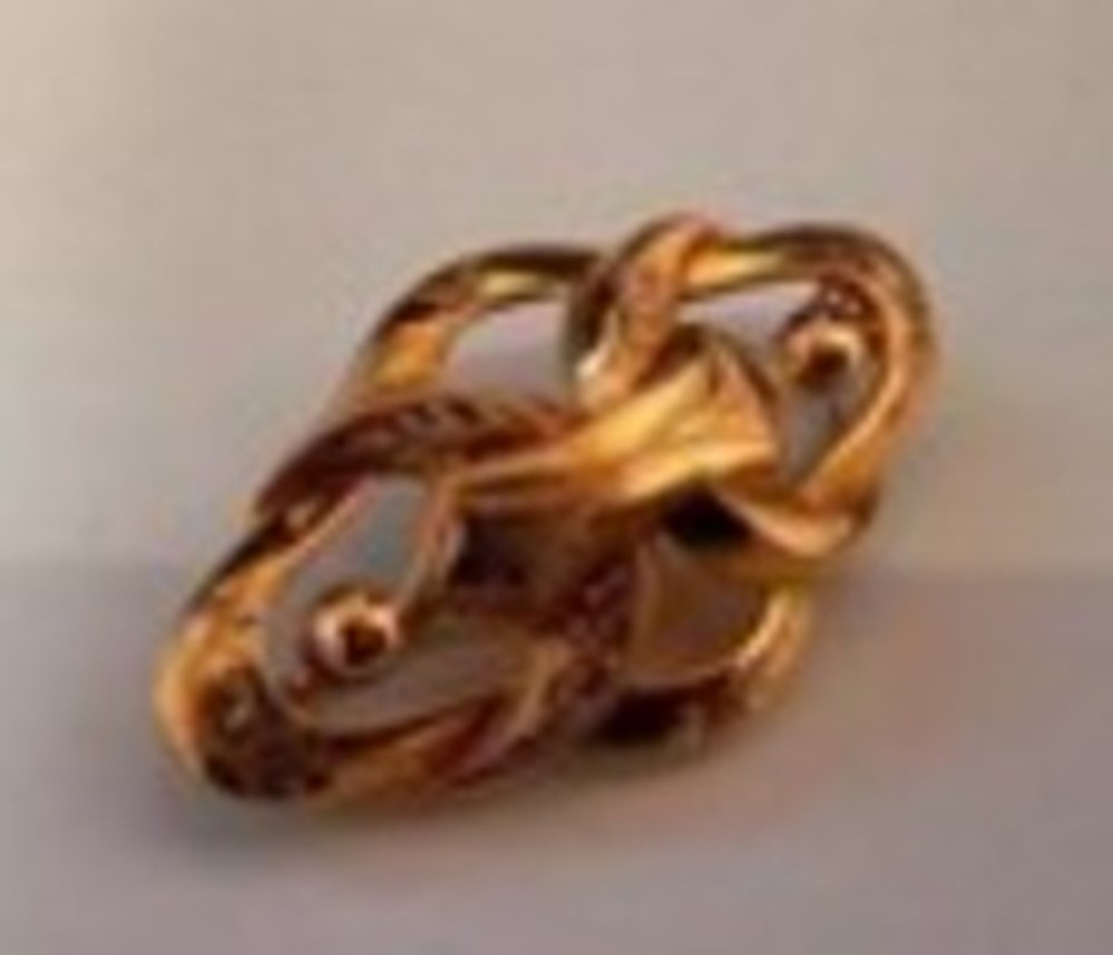 art antiquities brosch 18k