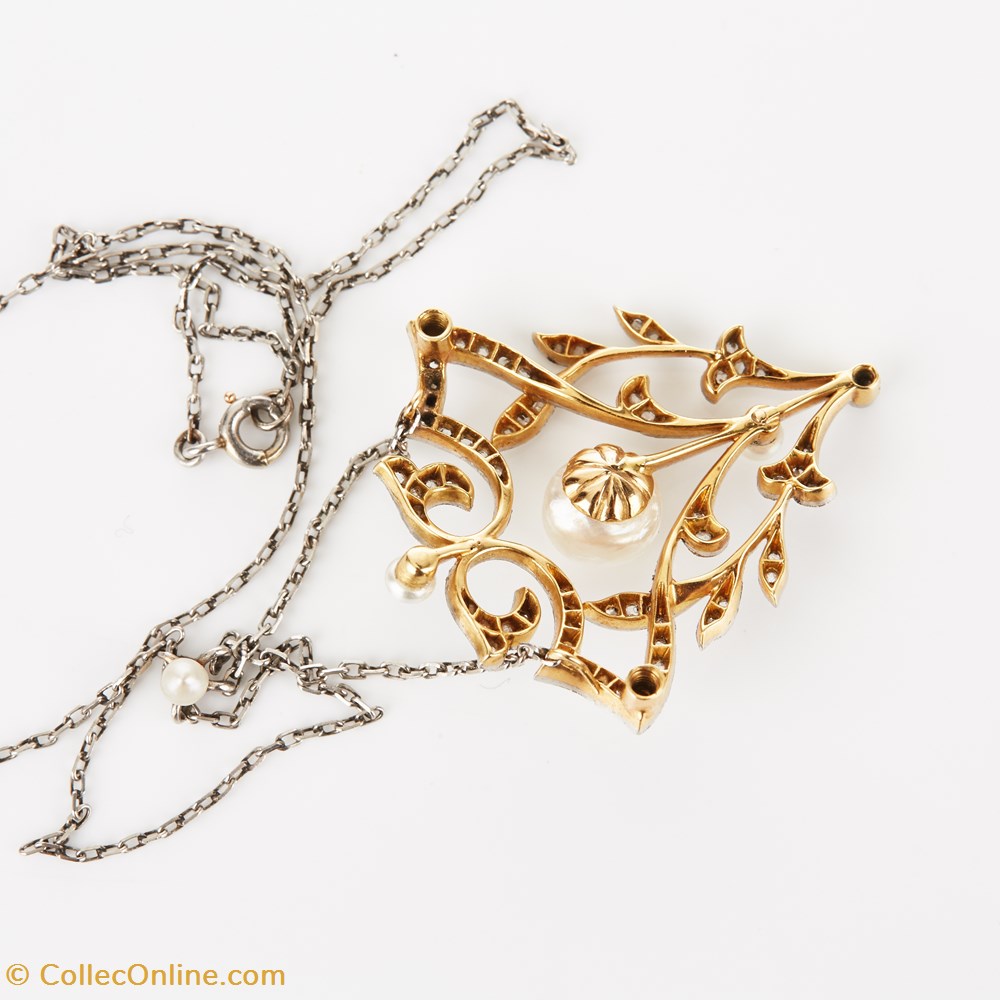 Hängsmycke, guld, platina och diamanter art antiquities hangsmycke guld platina och diamanter