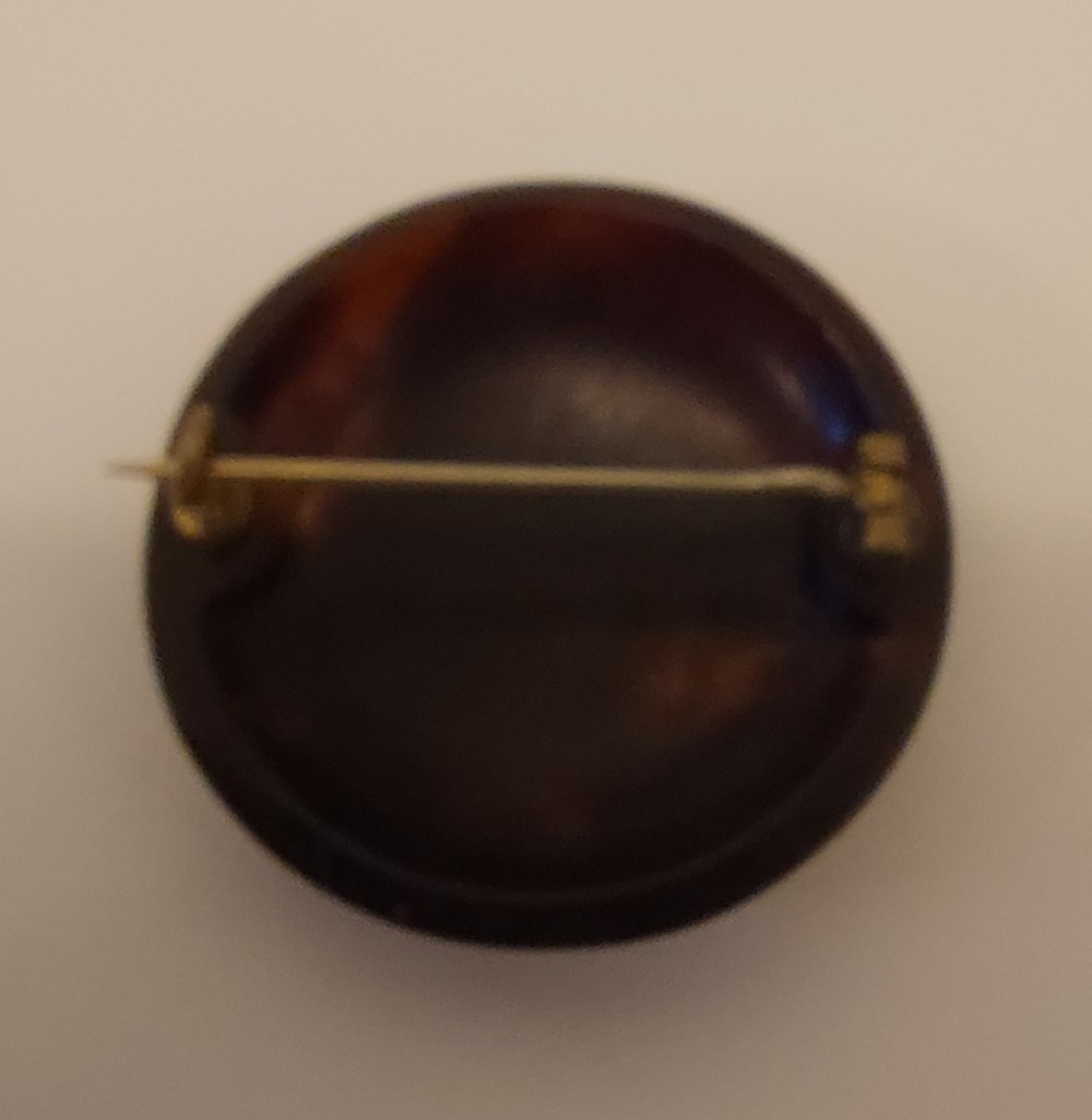 Brosch, sköldpadd med guldinlägg art antiquities brosch skoldpadd med guldinlagg