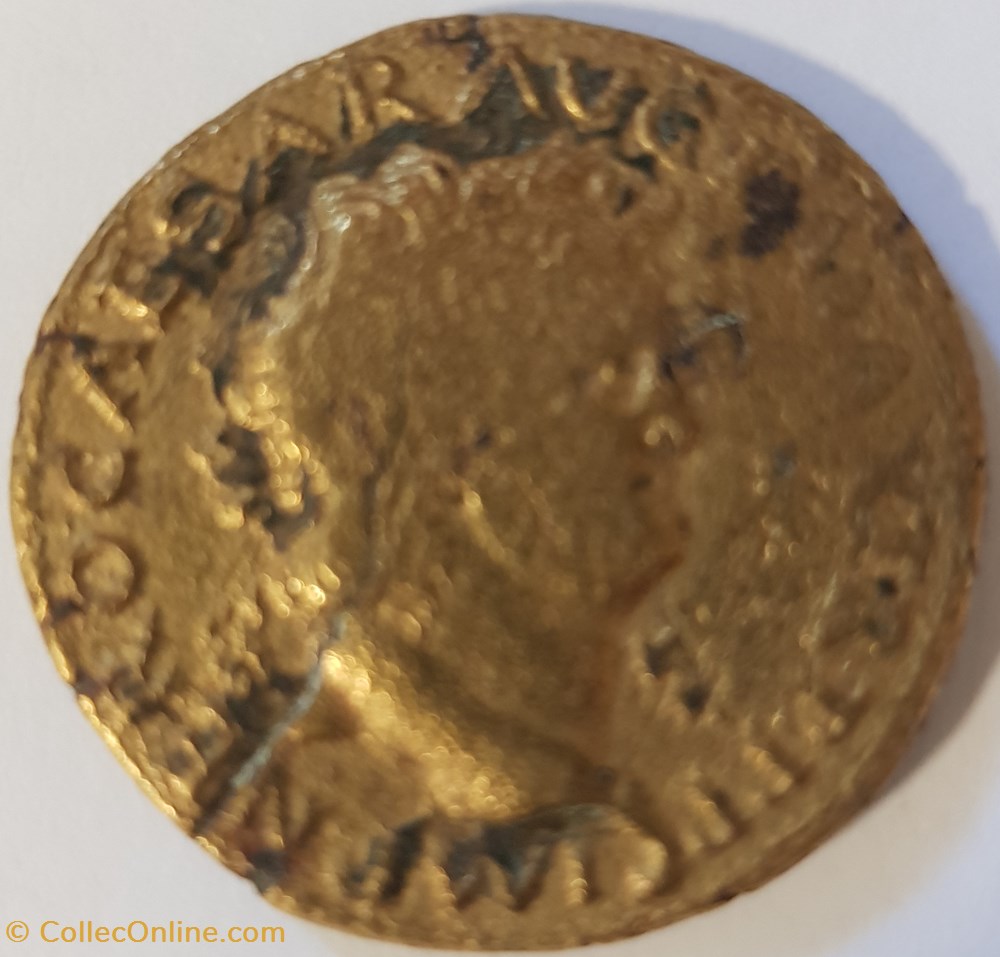 monnaies antiques a piece en cuivre