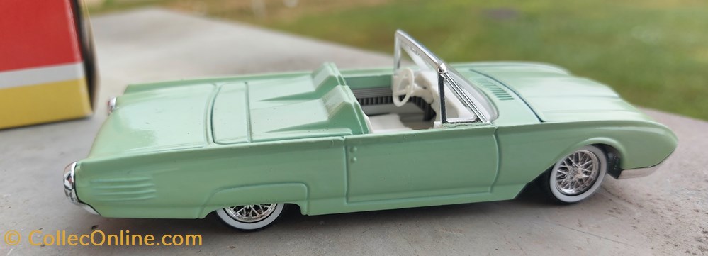modeles reduits voitures ford thunderbird 1963