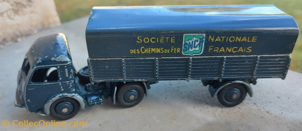 Panhard semi-remorque SNCF 32AB modeles reduits voitures panhard semi remorque sncf 32ab