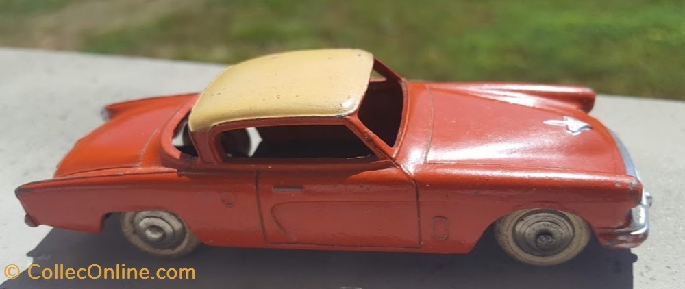 Studebaker Commander orange/beige 3 modele reduit voiture studebaker commander orange beige