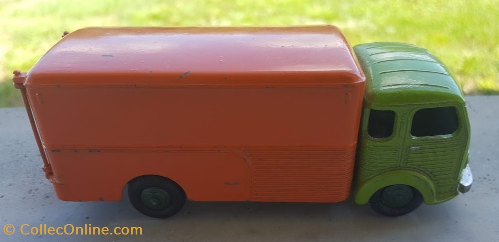 Simca Cargo fourgon vert olive/jaune orangé 4 modeles reduits voitures simca cargo fourgon vert olive jaune orange