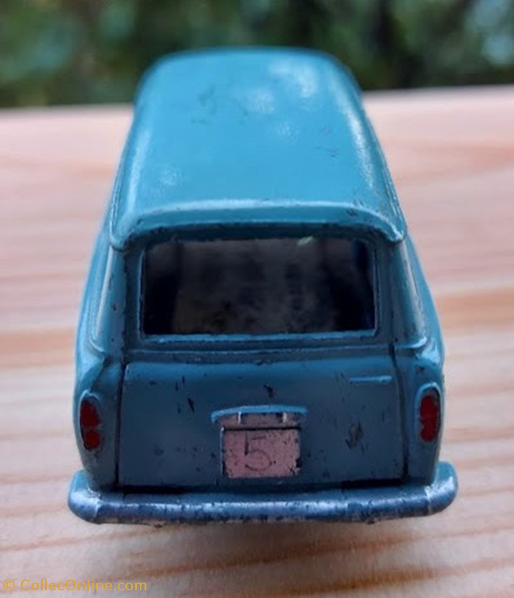 Peugeot 24U familiale Bleue 3 modeles reduits voitures peugeot 24u familiale bleue