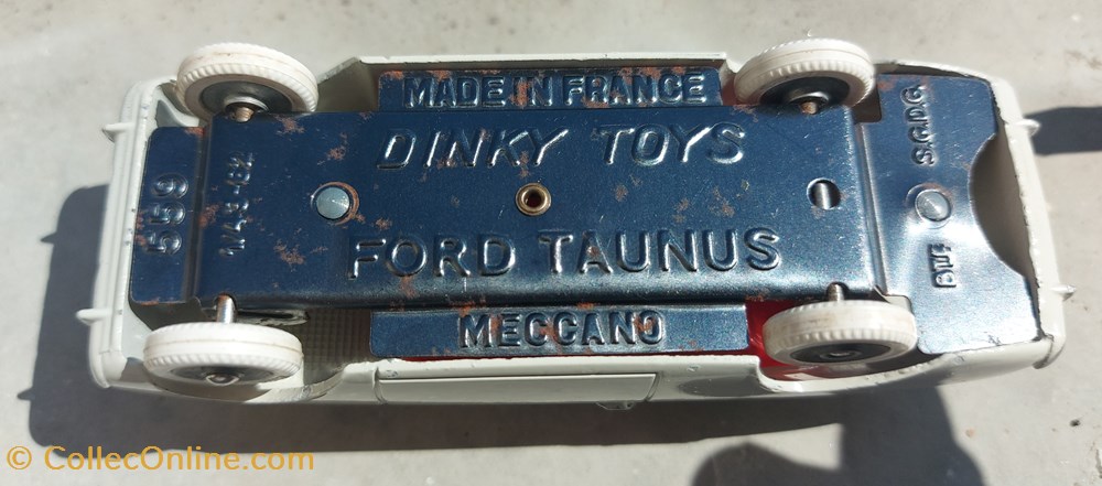 Ford Taunus 17M 2 portes Blanche 559 5 modeles reduits voitures ford taunus 17m 2 portes blanche 559