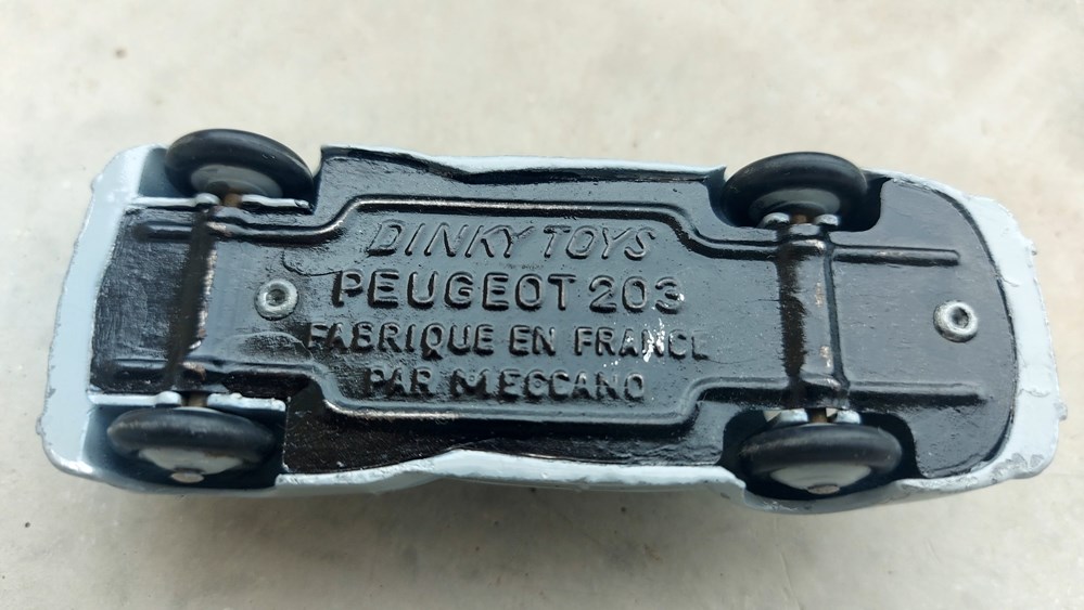 Peugeot 203 Berline Grise modeles reduits voitures peugeot 203 berline grise