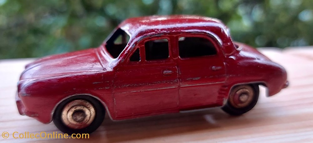 Renault Dauphine rouge framboise 4 modeles reduits voitures renault dauphine rouge framboise