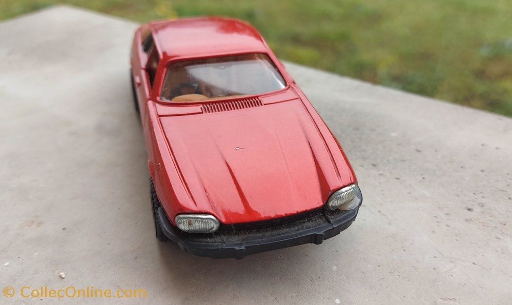 modeles reduits voitures jaguar xjs rouge corgi 1978 81